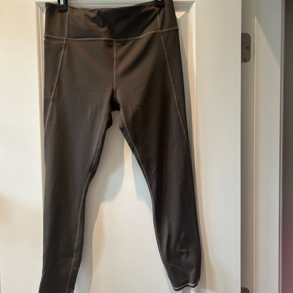 Athleta Run Free 7/8 Tight Olive Green Size Med - Picture 2 of 5